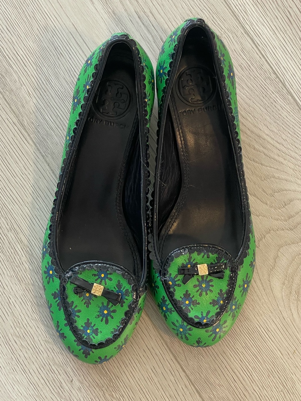 Tory Burch Green Patterned Ballet Slipper Block Heels